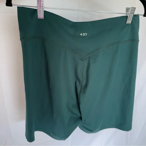 437 Bike Shorts - Picture 3 of 4